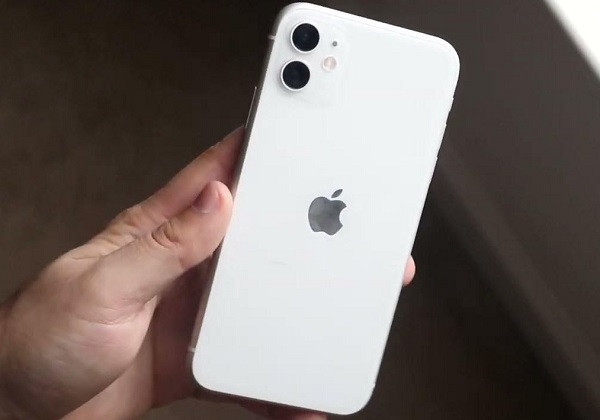 iPhone 11 hỏng ổ cứng
