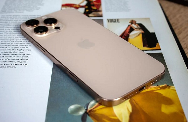 iPhone 16 Pro hỏng loa ngoài
