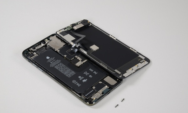 Lưu ý khi sủa IC sóng iPhone 11 Pro Max
