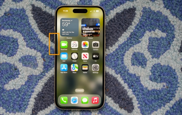Nút âm lượng iPhone 15