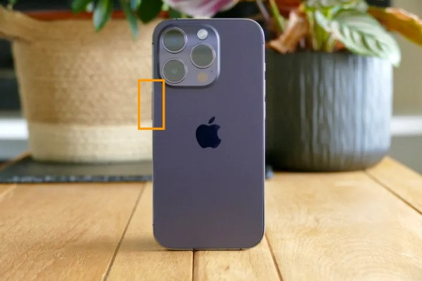 Nút nguồn iPhone 14 Pro
