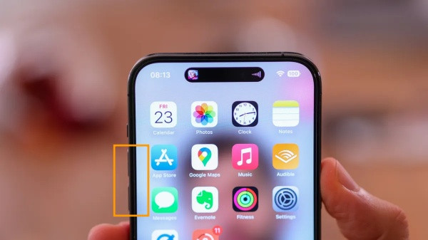 Nút volume iPhone 14 Pro Max hư hỏng