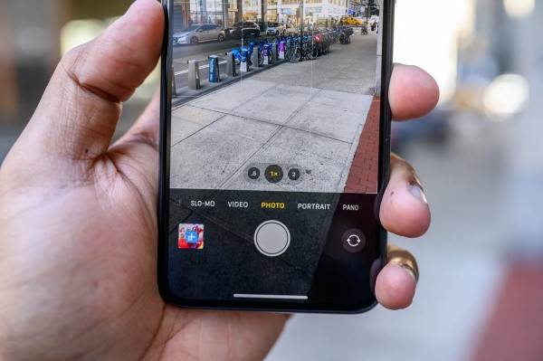 Sửa IC camera iPhone 11 Pro Max khi nào?