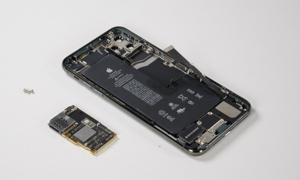 Sửa IC sóng iPhone 11 Pro Max