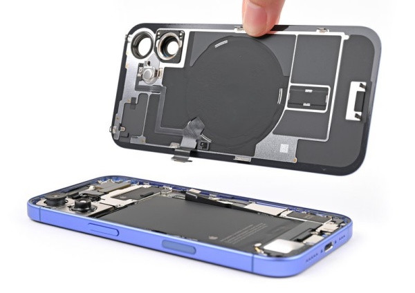 Thay mặt lưng iPhone 16 Thay mặt lưng iPhone 16