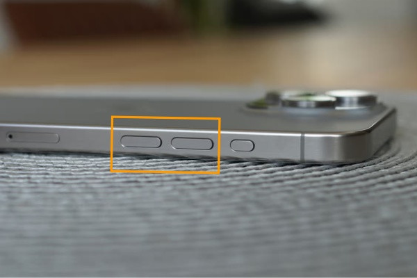 Thay nút âm lượng iPhone 15 Pro Max