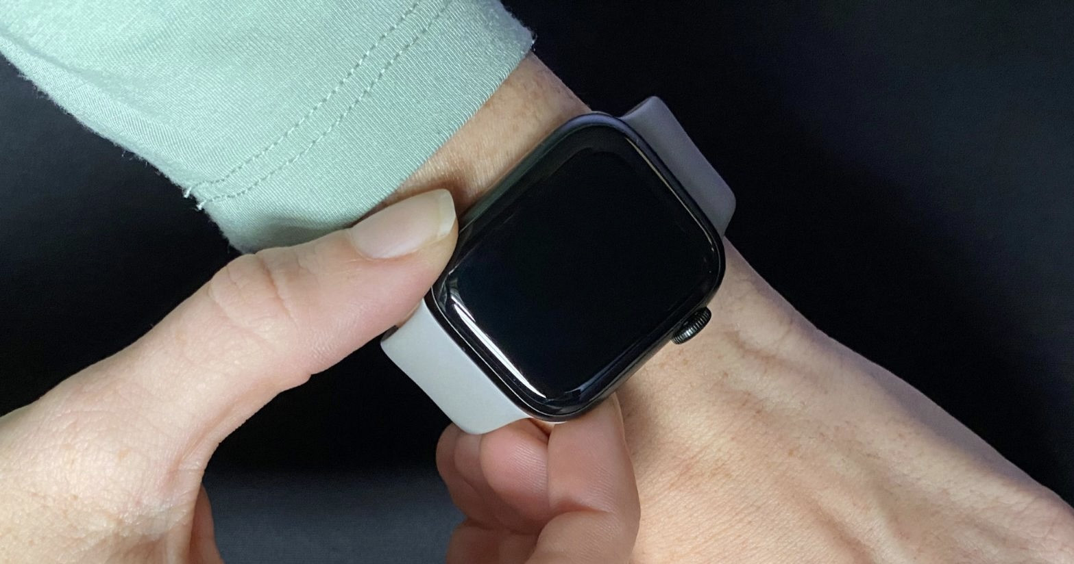 Thay nút nguồn Apple Watch Series 3