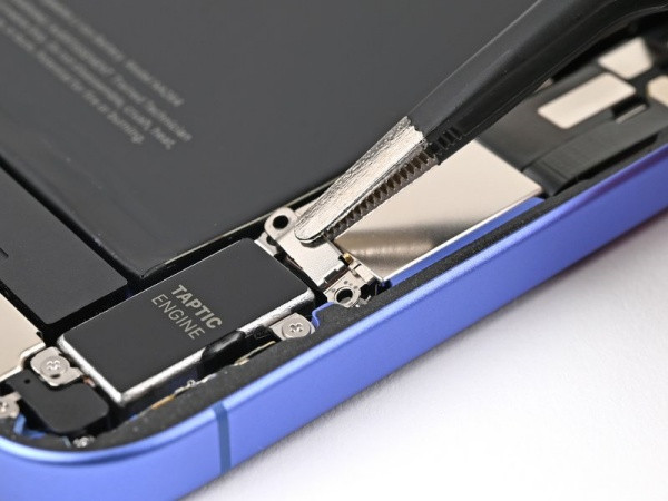 Thay rung iPhone 16 chuẩn