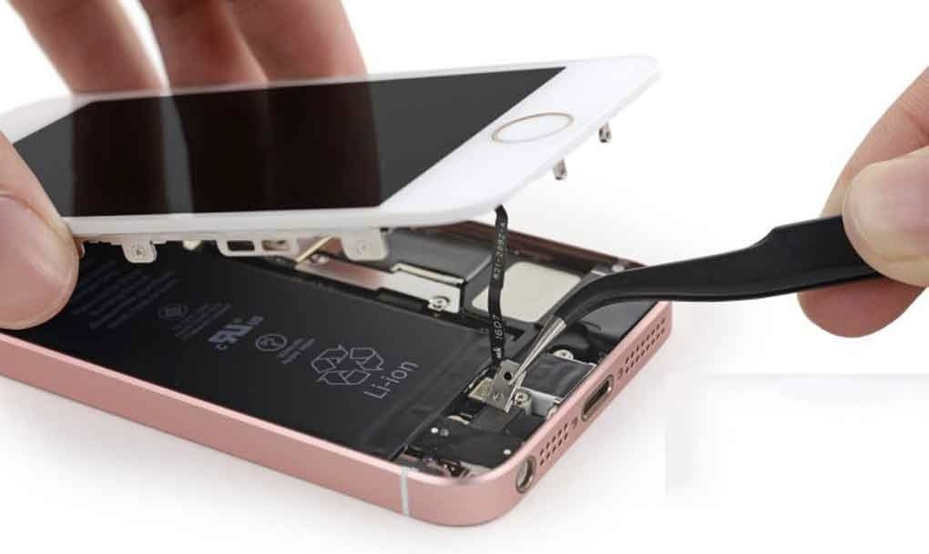 Thời điểm thích hợp để thay mặt kính iPhone SE Thời điểm thích hợp để thay mặt kính iPhone SE
