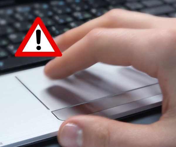 Vì sao bàn di chuột laptop không click được Vì sao bàn di chuột laptop không click được