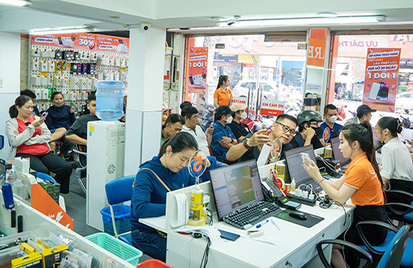 Địa chỉ uy tín thay dây cảm biến iPhone 13 Pro Max