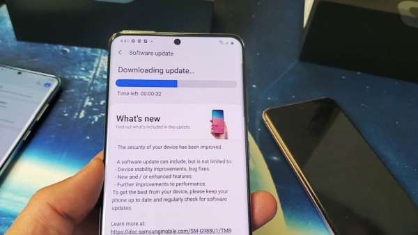 Bạn nên làm gì khi Samsung S20 Ultra gặp lỗi phần mềm?
