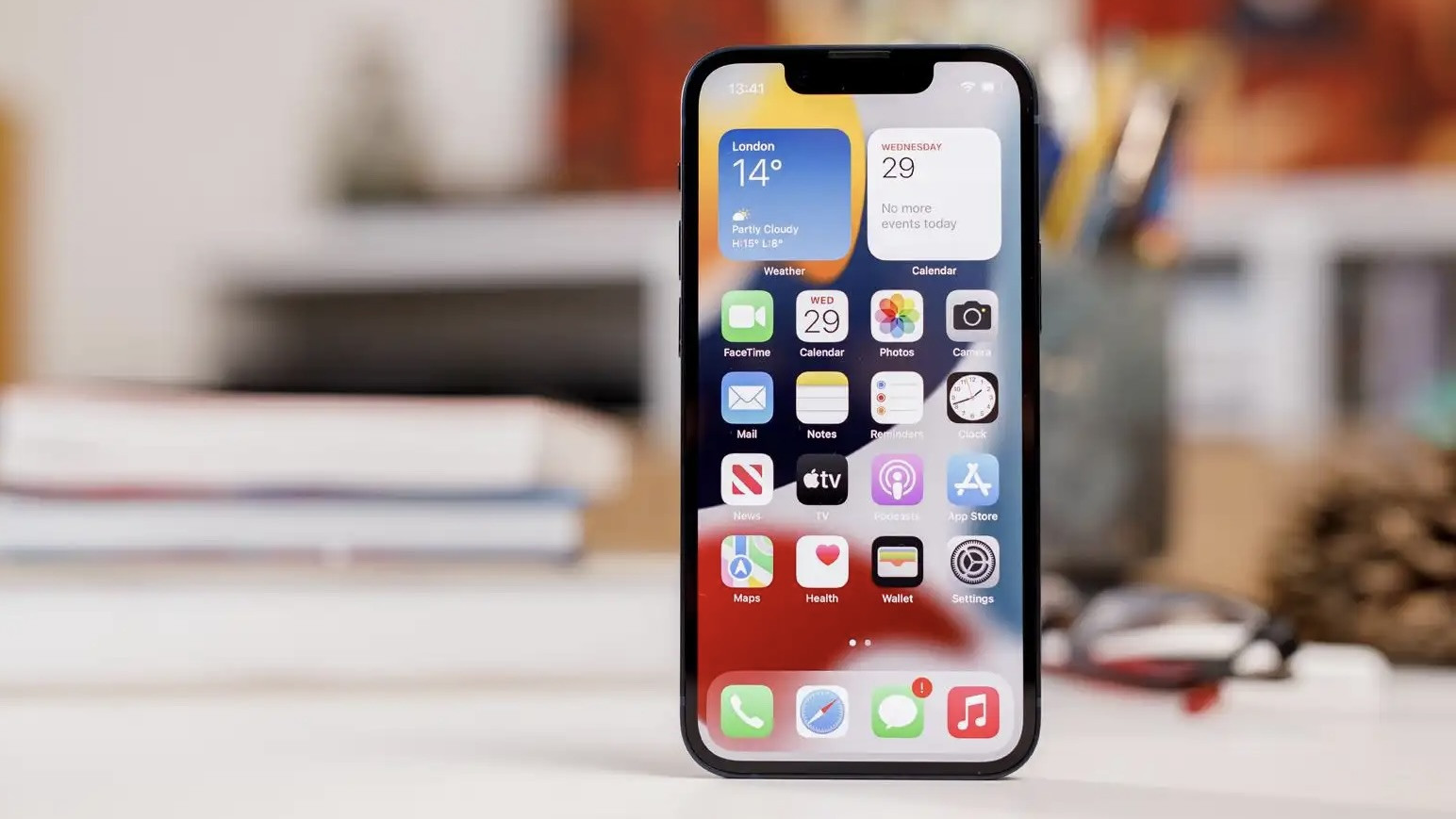 Chạy phần mềm iPhone 13 Mini