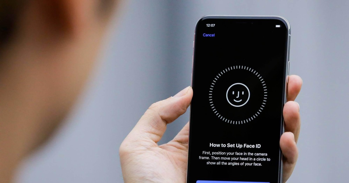 Dấu hiệu cần sửa Face ID iPhone 13