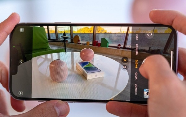 Dấu hiệu IC camera iPhone 14 Plus bị hỏng