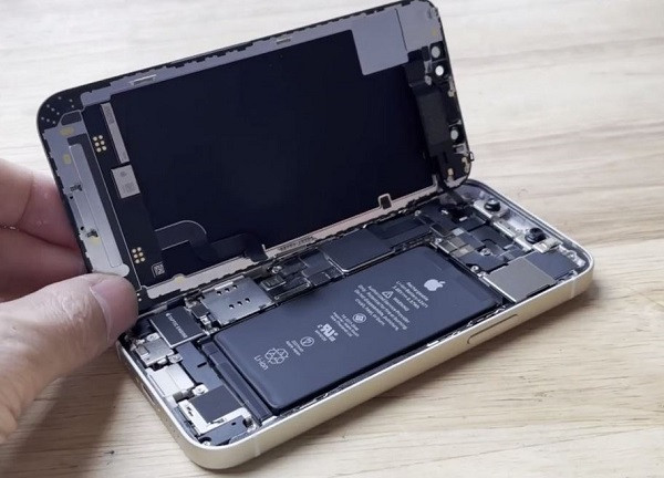 iPhone 12 Mini hỏng bộ nẹp iPhone 12 Mini hỏng bộ nẹp