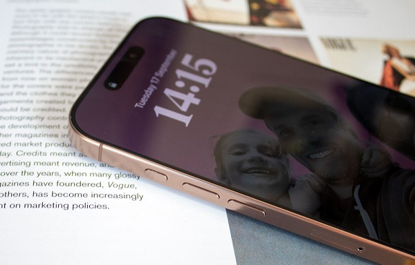 iPhone 16 Pro Max hư loa trong iPhone 16 Pro Max hư loa trong