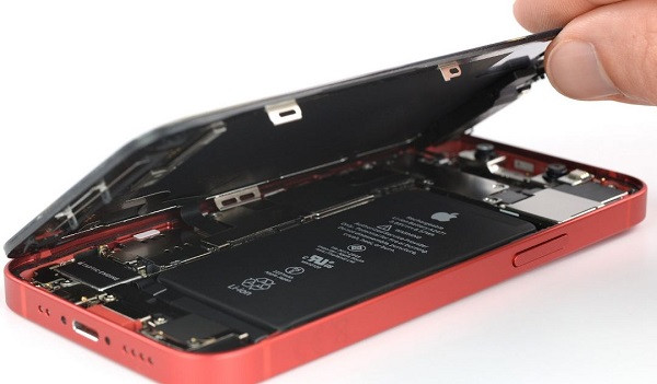 Nguyên nhân iPhone 12 Mini hỏng bộ nẹp Nguyên nhân iPhone 12 Mini hỏng bộ nẹp