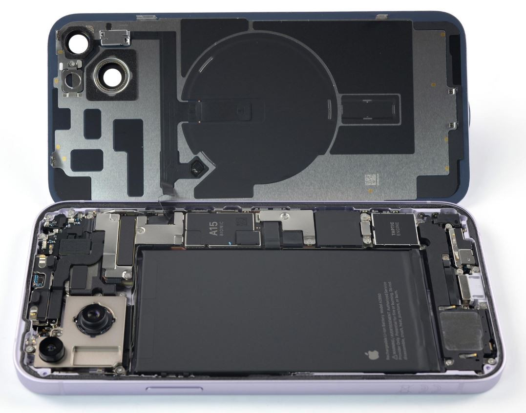 Nguyên nhân iPhone 14 Plus hỏng bẹ dây đèn flash