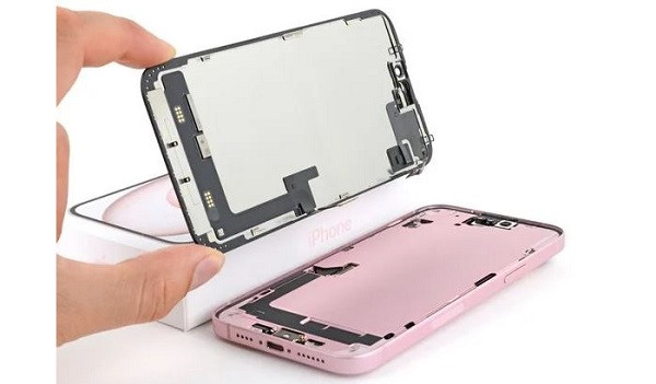 Nguyên nhân iPhone 15 Plus hỏng IC âm thanh