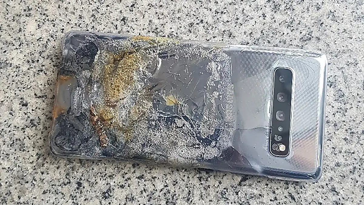 Tại sao Samsung S10 hư IC sạc?