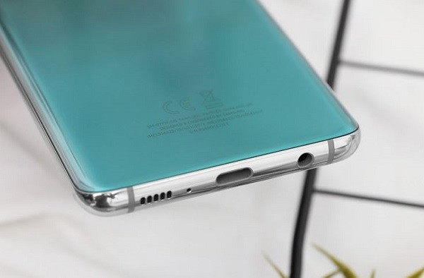 Samsung S10 hỏng jack tai nghe