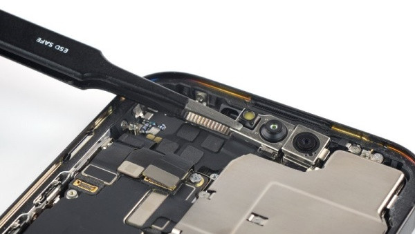 Sửa Face ID iPhone 14 Pro