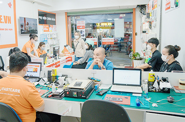 Sửa IC sóng iPhone 12 Mini tại FASTCARE Sửa IC sóng iPhone 12 Mini tại FASTCARE