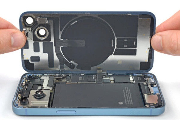 Thay bộ nẹp iPhone 14 khi nào Thay bộ nẹp iPhone 14 khi nào