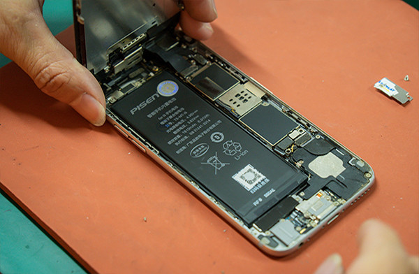 Tiêu chí để chọn ra nơi thay anten Wifi iPhone 13 Mini đạt chất lượng