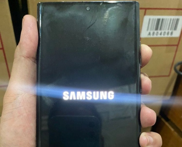 Chạy phần mềm Samsung S22 Ultra khi nào?
