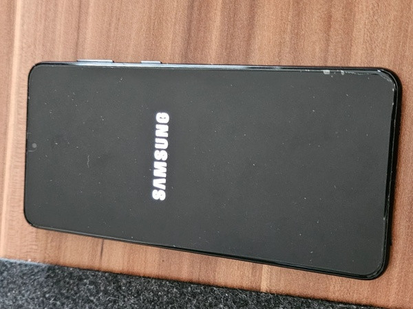 Dấu hiệu cần chạy phần mềm Samsung S21