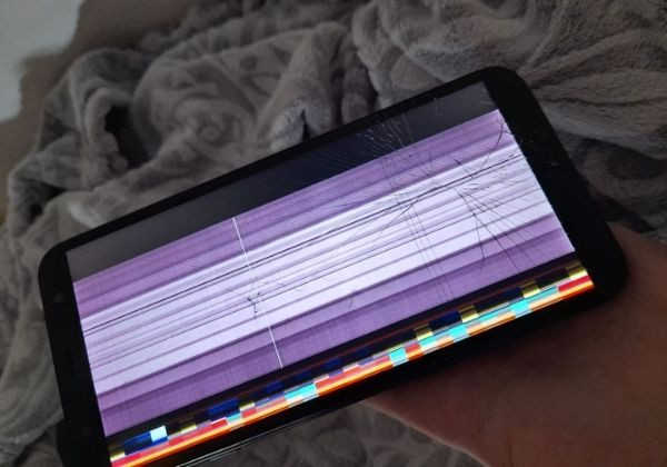 Dấu hiệu nhận biết màn hình iPad Air 2 bị nhòe màu