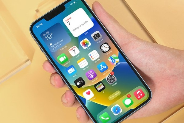 iPhone 15 sạc bị nóng máy do đâu