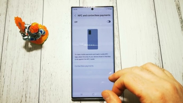 NFC Samsung S22 Ultra hư hỏng