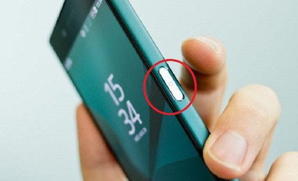 Nguyên hân hư hỏng nút volume Samsung S23 Ultra