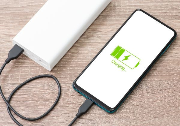 Sạc iPhone 16 Pro Max bao nhiêu phần trăm là tốt? Sạc iPhone 16 Pro Max bao nhiêu phần trăm là tốt?