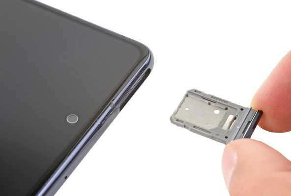 Trường hợp nào cần thay khay sim Samsung S20 FE? Trường hợp nào cần thay khay sim Samsung S20 FE?