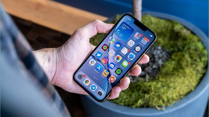chạy phần mềm iPhone 13 Pro