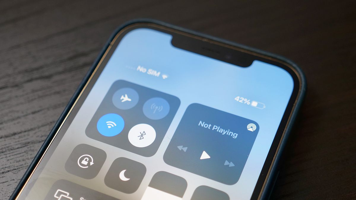 Khi nào cần thay anten wifi iPhone 13 Pro