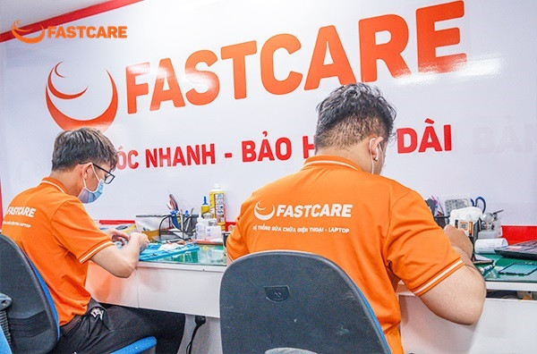 Thay màn hình iPhone 12 Pro Max giá bao nhiêu?