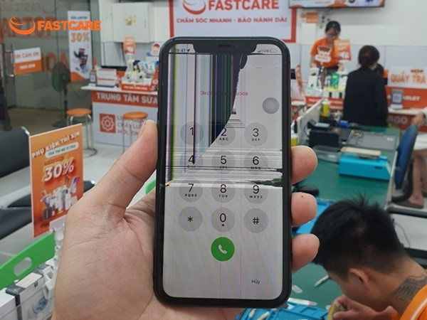 Thay màn hình iPhone 12 Pro Max giá bao nhiêu?