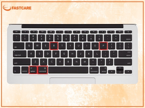 Thực hiện Reset lại NVRAM trên máy tính bước 1