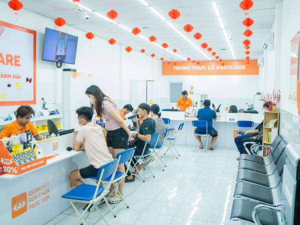 Dịch vụ thay loa ngoài iPhone 16e chính hãng, lấy liền tại FASTCARE Dịch vụ thay loa ngoài iPhone 16e chính hãng, lấy liền tại FASTCARE