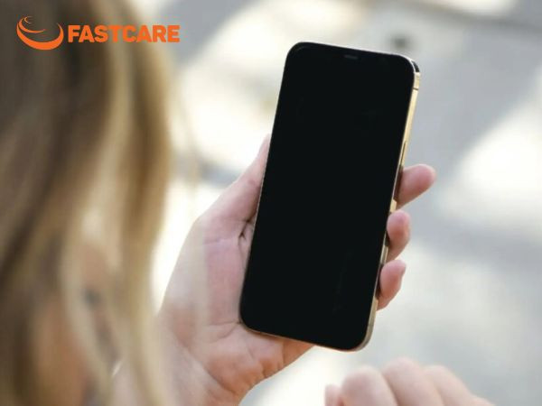 fastcare-thay-pin-iphone-14-pro-max-04.jpg