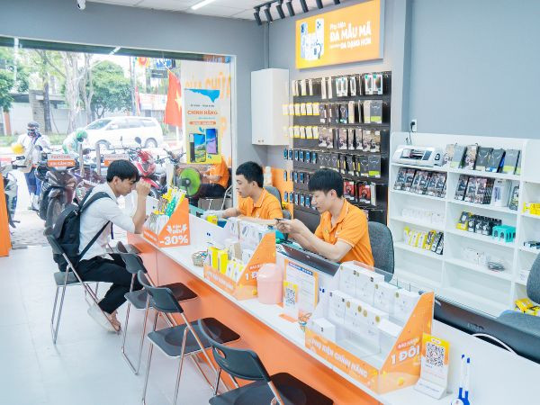Địa chỉ thay pin iPhone 16e chính hãng, uy tín nhất tại TP Hồ Chí Minh